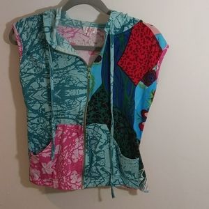 Luv2Luv sleeveless zipper hooded top